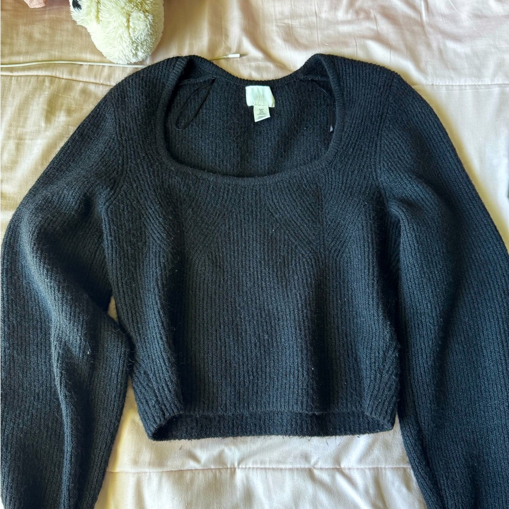 H&M Small Sweater
